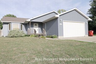 3 Bed 2 Bath home with Double Garage in Sioux Falls, SD - Building Photo