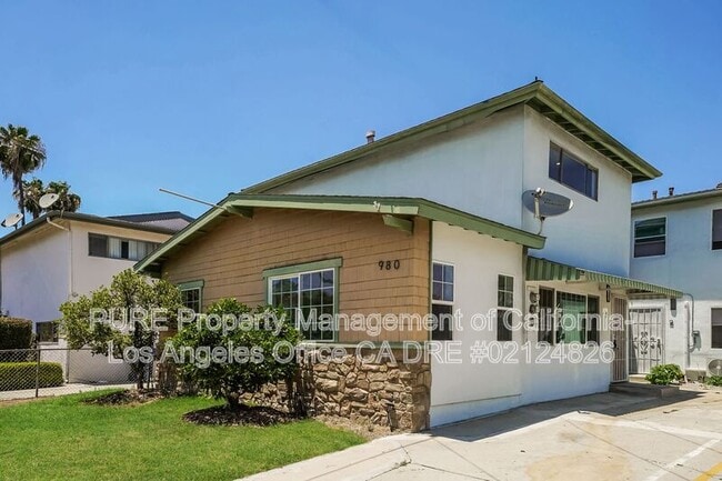 property at 980 W Battery St