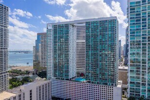 500 Brickell Ave, Unit 1801 in Miami, FL - Building Photo