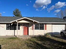 118 N McKinley St in Kennewick, WA - Building Photo