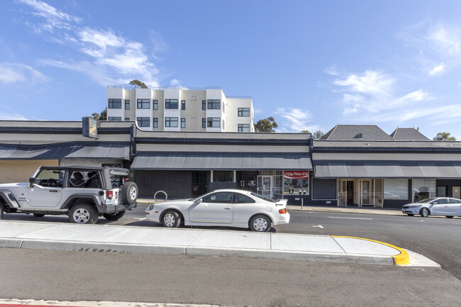 Foley Plaza at Bankers Hill in San Diego, CA - Building Photo - Building Photo