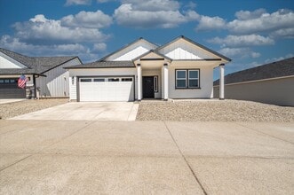 761 Spyglass in Bandon, OR - Building Photo - Building Photo