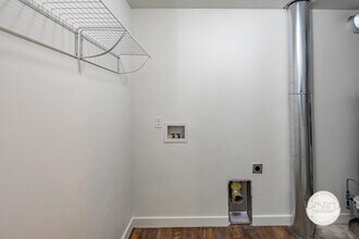 674 W Meadow Dr in Provo, UT - Building Photo - Building Photo