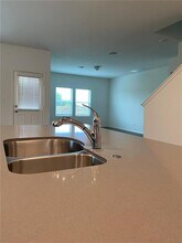 716 Mallow Rd in Leander, TX - Foto de edificio - Building Photo