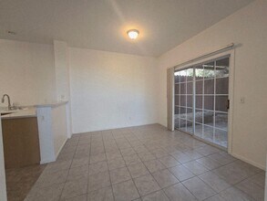 693 Ambling Gait Ave in Henderson, NV - Building Photo - Building Photo