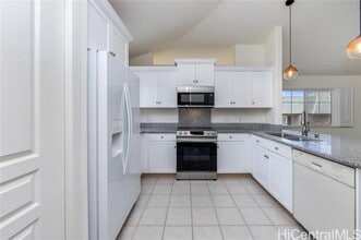 92-1001-1001 Aliinui Dr in Kapolei, HI - Foto de edificio - Building Photo