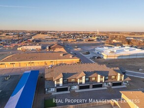 301 Harvest Trail in Harrisburg, SD - Building Photo - Building Photo