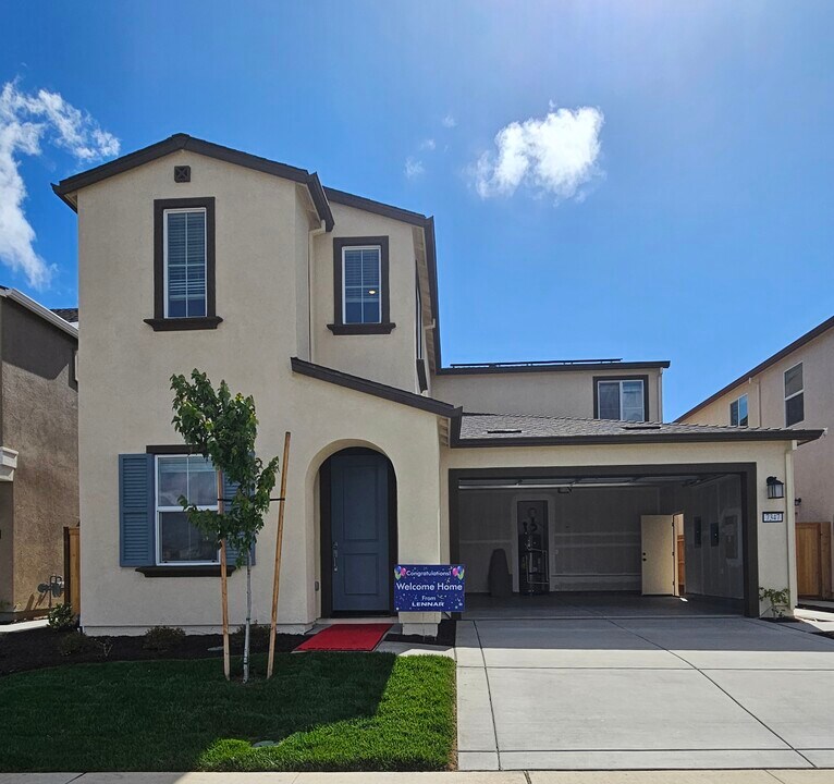 7347 Gingello Wy in Sacramento, CA - Building Photo