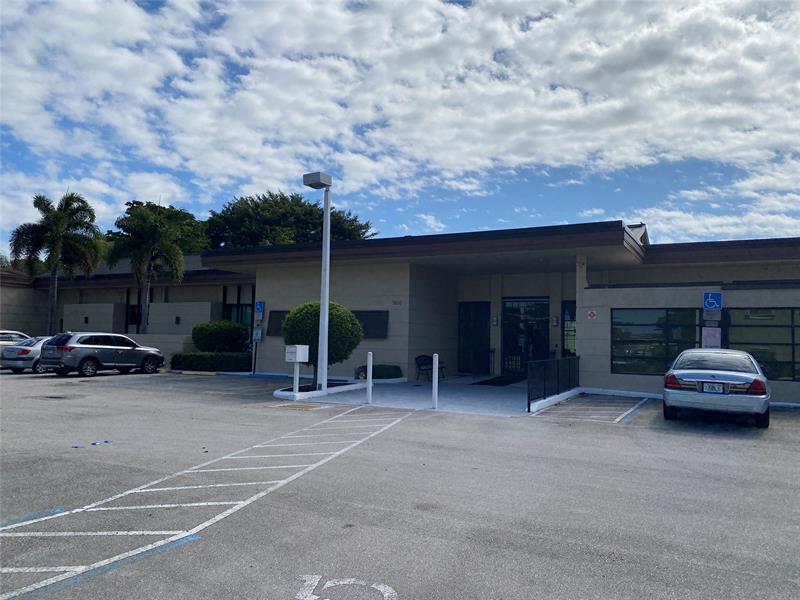 7355 NW 5th Pl in Margate, FL - Building Photo