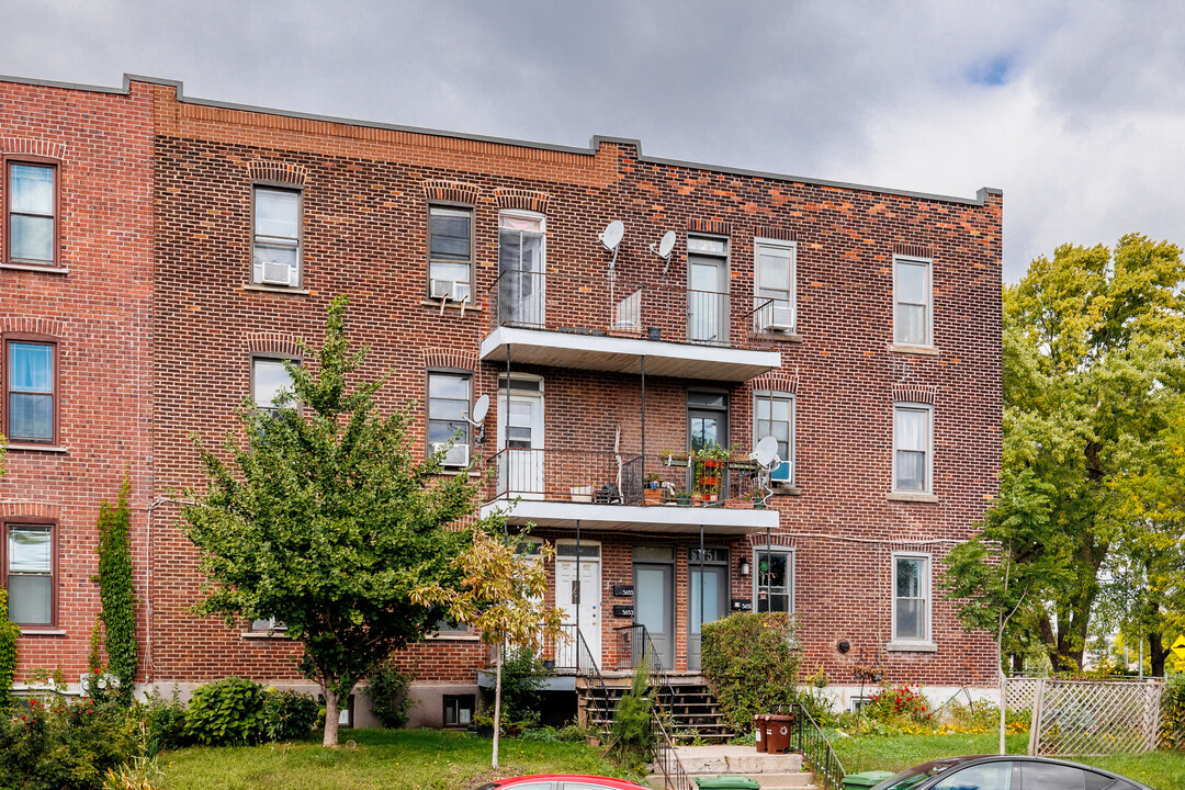 5659 Saint-Jacques Rue in Montréal, QC - Building Photo