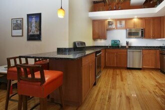 111 Beach in Boston, MA - Building Photo - Building Photo