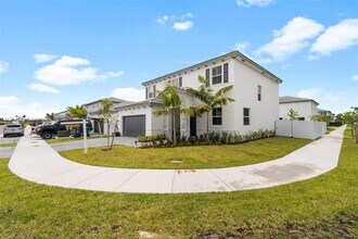 14807 SW 163rd Terrace in Quail Heights, FL - Building Photo - Building Photo