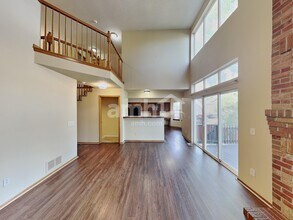 19065 E Chenango Cir in Aurora, CO - Foto de edificio - Building Photo