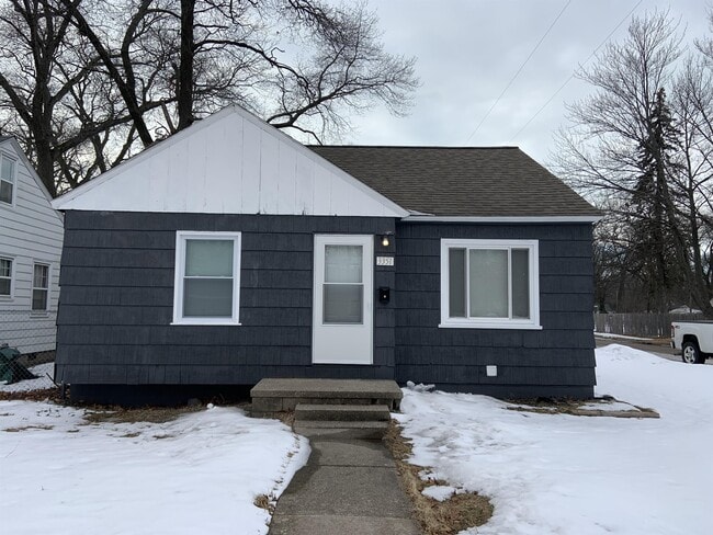 property at 3351 Highland St
