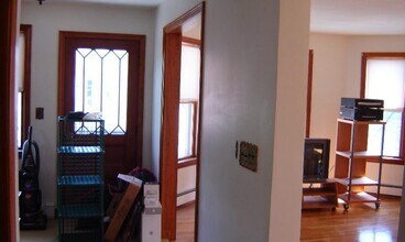 20 Amsden St, Unit 2A in Arlington, MA - Building Photo - Building Photo
