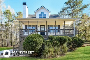 105 Pemberton Pl in Sharpsburg, GA - Building Photo