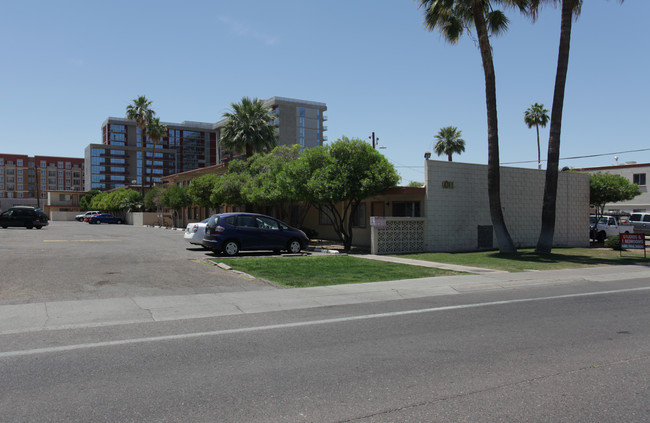 University Square in Tempe, AZ - Foto de edificio - Building Photo