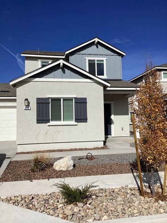 885 Orchard Rock Dr in Reno, NV - Building Photo