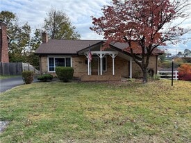 300 Taylor St in North Versailles, PA - Building Photo