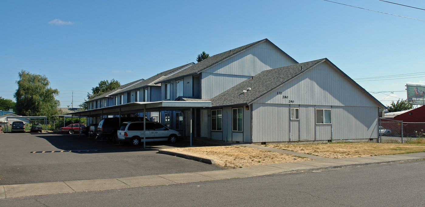 270-290 Mahrt Ln SE in Salem, OR - Building Photo