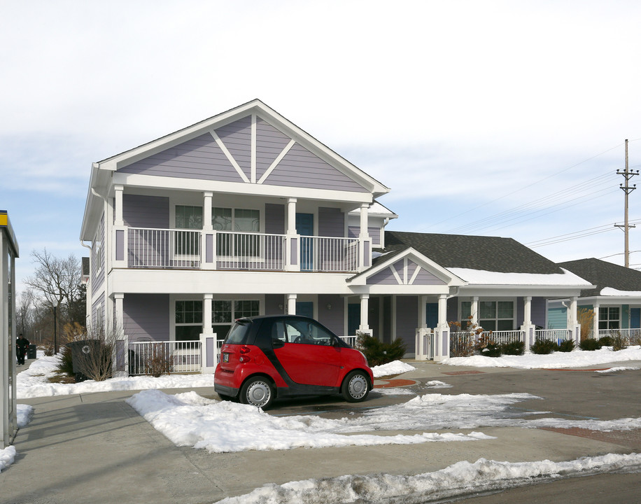 Centennial Place Apartments in Muncie, IN - Building Photo