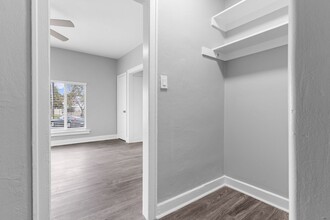 1424 Chestnut Ave in Long Beach, CA - Building Photo - Building Photo