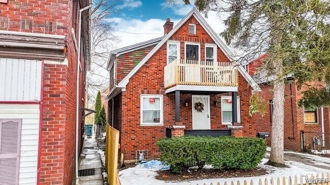 property at 1801 Niagara St