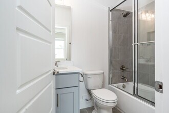 3821 Sperry Ct in Raleigh, NC - Building Photo - Building Photo