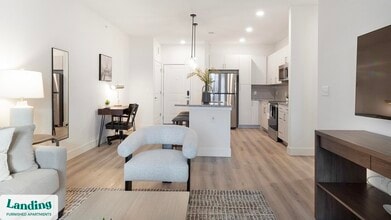 10670 Jake Jabs Blvd in Longmont, CO - Foto de edificio - Building Photo