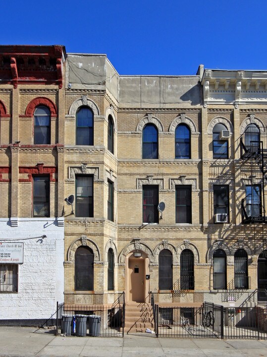 763 Saint John Place in Brooklyn, NY - Building Photo