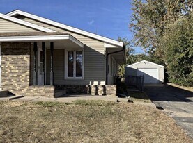 993 Oriole Dr in Apple Valley, MN - Building Photo