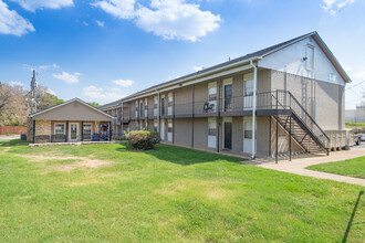 Cornerstone Apartments in Haltom City, TX - Building Photo - Building Photo