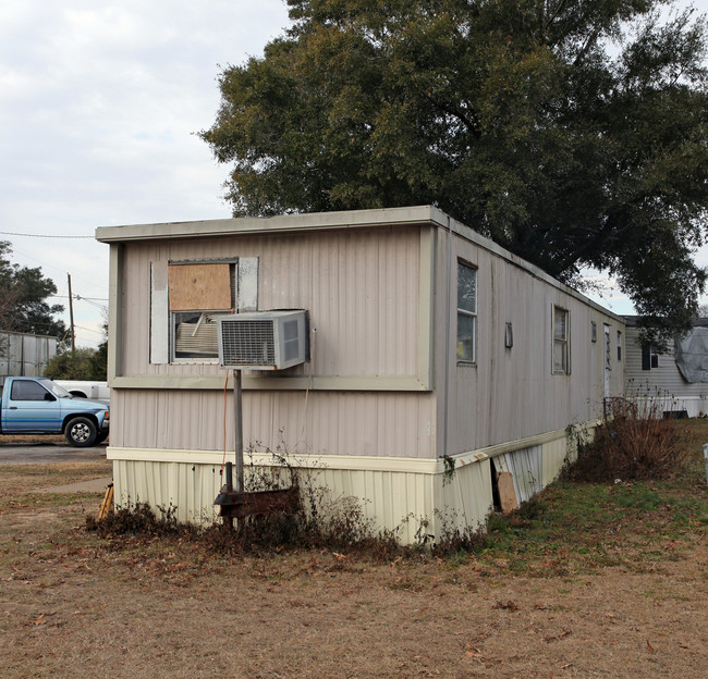 558 E Nine Mile Rd in Pensacola, FL - Foto de edificio - Building Photo