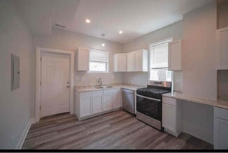 6433 S Racine Ave in Chicago, IL - Building Photo - Building Photo
