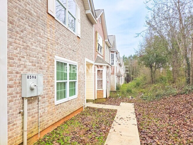 8594 Webb Rd in Riverdale, GA - Building Photo - Building Photo