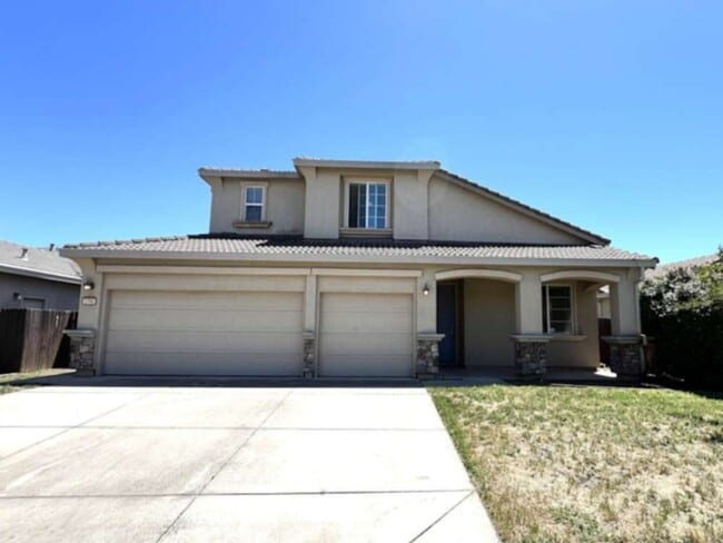 1470 Cattail Dr