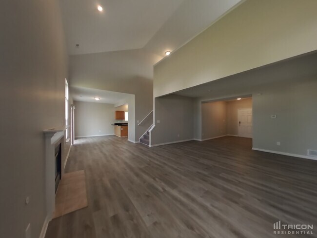 3245 Lakestream Dr photo'