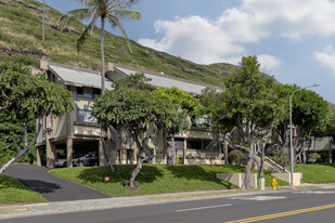 380 Kawaihae St Apartments