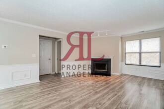 2733 Greystone Dr in Columbus, OH - Building Photo - Building Photo