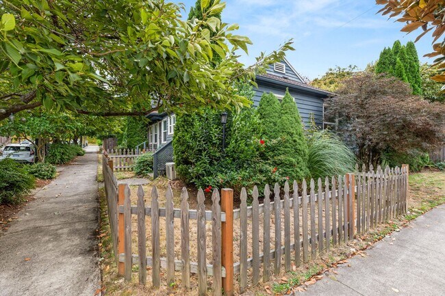 1238 N Wygant St in Portland, OR - Building Photo - Building Photo