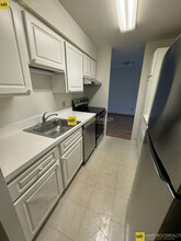 107 Audubon Rd, Unit #212 in Wakefield, MA - Building Photo - Building Photo