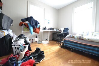 25 Glenville Ave, Unit 1 in Boston, MA - Foto de edificio - Building Photo