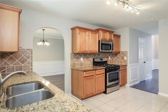 7677 Bowhead Ct in Fairburn, GA - Building Photo - Building Photo