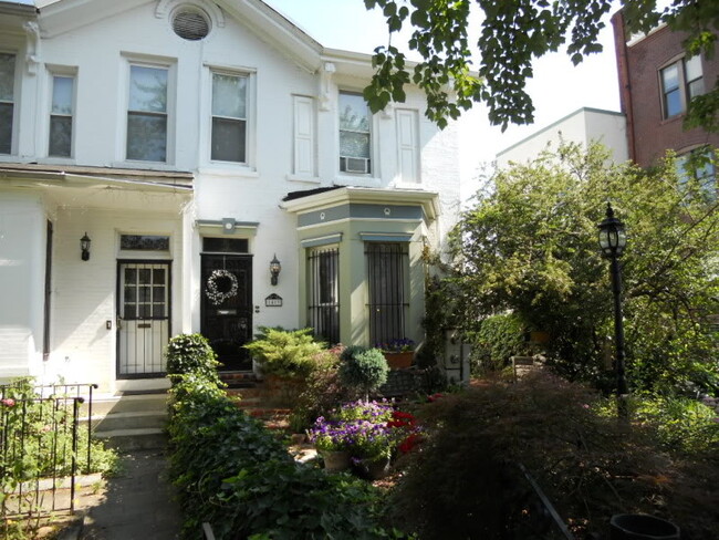 1413 S St NW, Unit 1 in Washington, DC - Building Photo - Building Photo