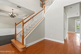 7610 Sentry Oak Cir E in Jacksonville, FL - Building Photo - Building Photo