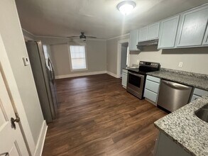 805 Brower St in Memphis, TN - Building Photo - Building Photo