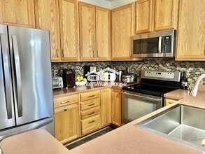 3029 Hemingway Tr in Maplewood, MN - Building Photo - Building Photo