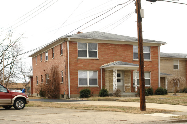 Solinger Hikes Point Apartments in Louisville, KY - Foto de edificio - Building Photo