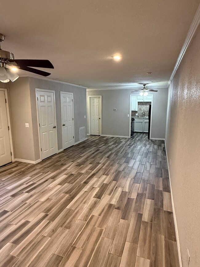 819 Hardy Springs Cir, Unit A