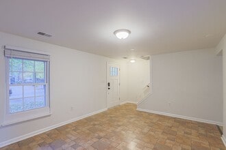 8096 Castle Rock Ct in Pasadena, MD - Building Photo - Building Photo